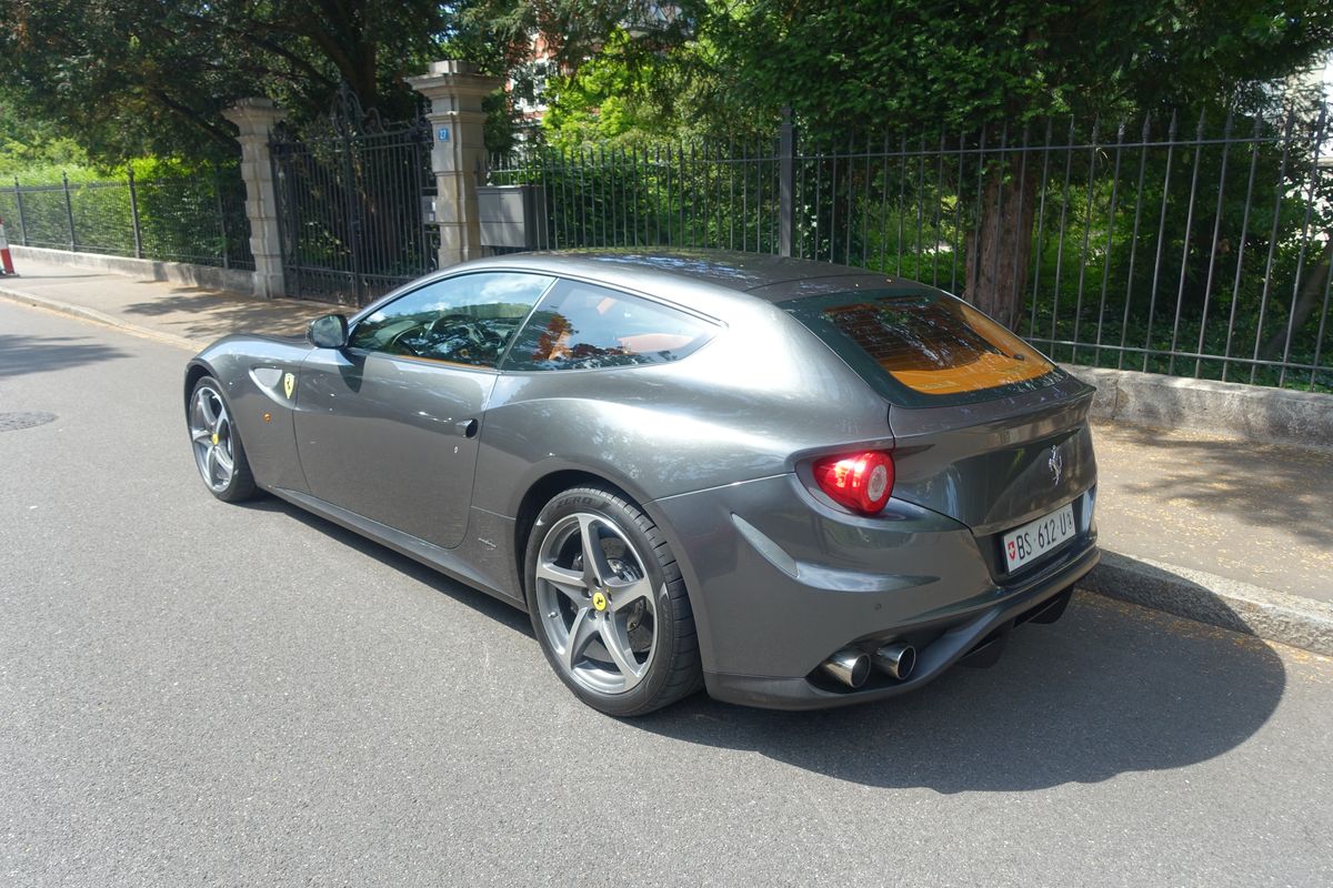 Ferrari FF
