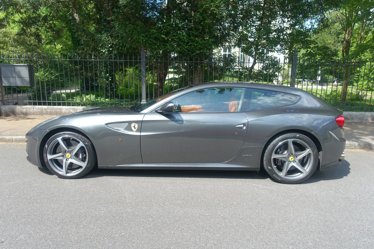 Ferrari FF