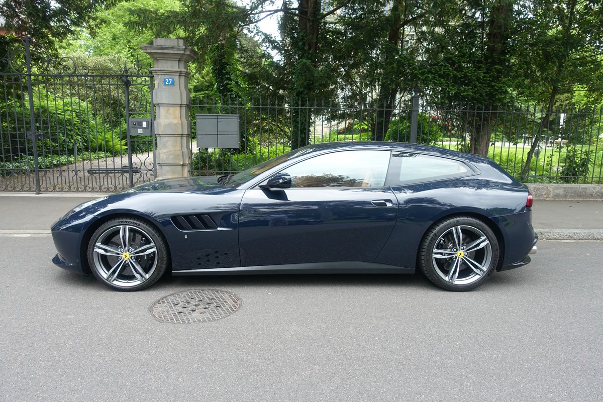 Ferrari GTC4 Lusso