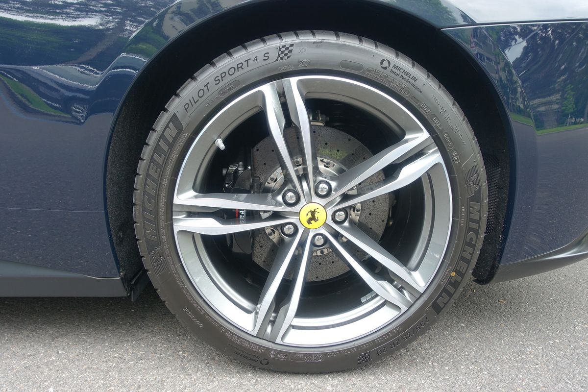 Ferrari GTC4 Lusso