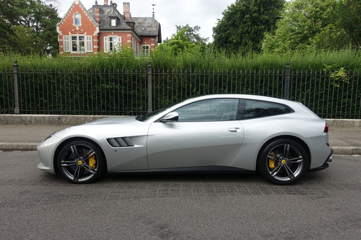 Ferrari GTC4 Lusso