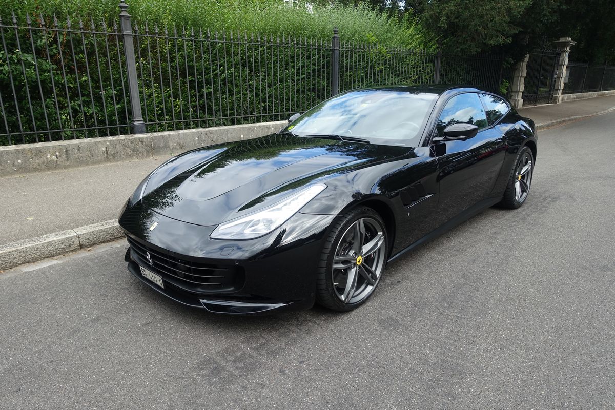 Ferrari GTC4 Lusso