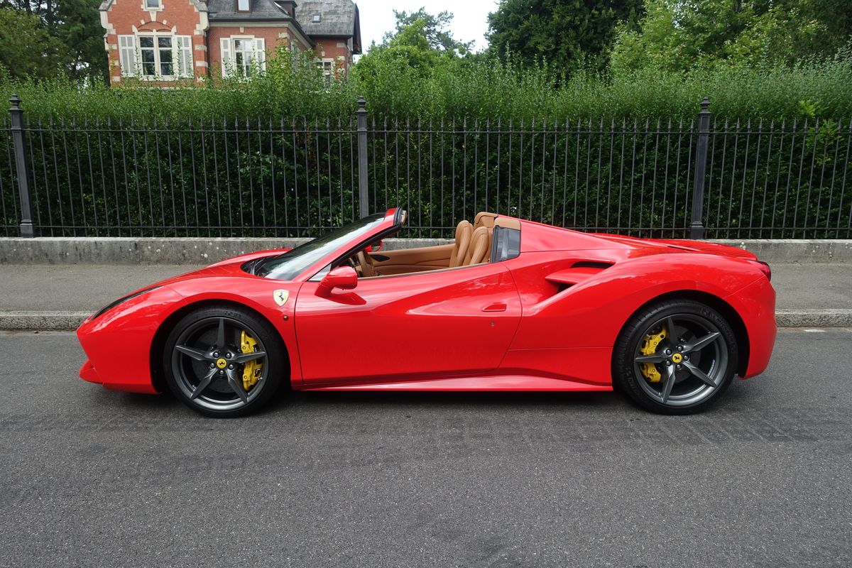 Ferrari 488 Spider