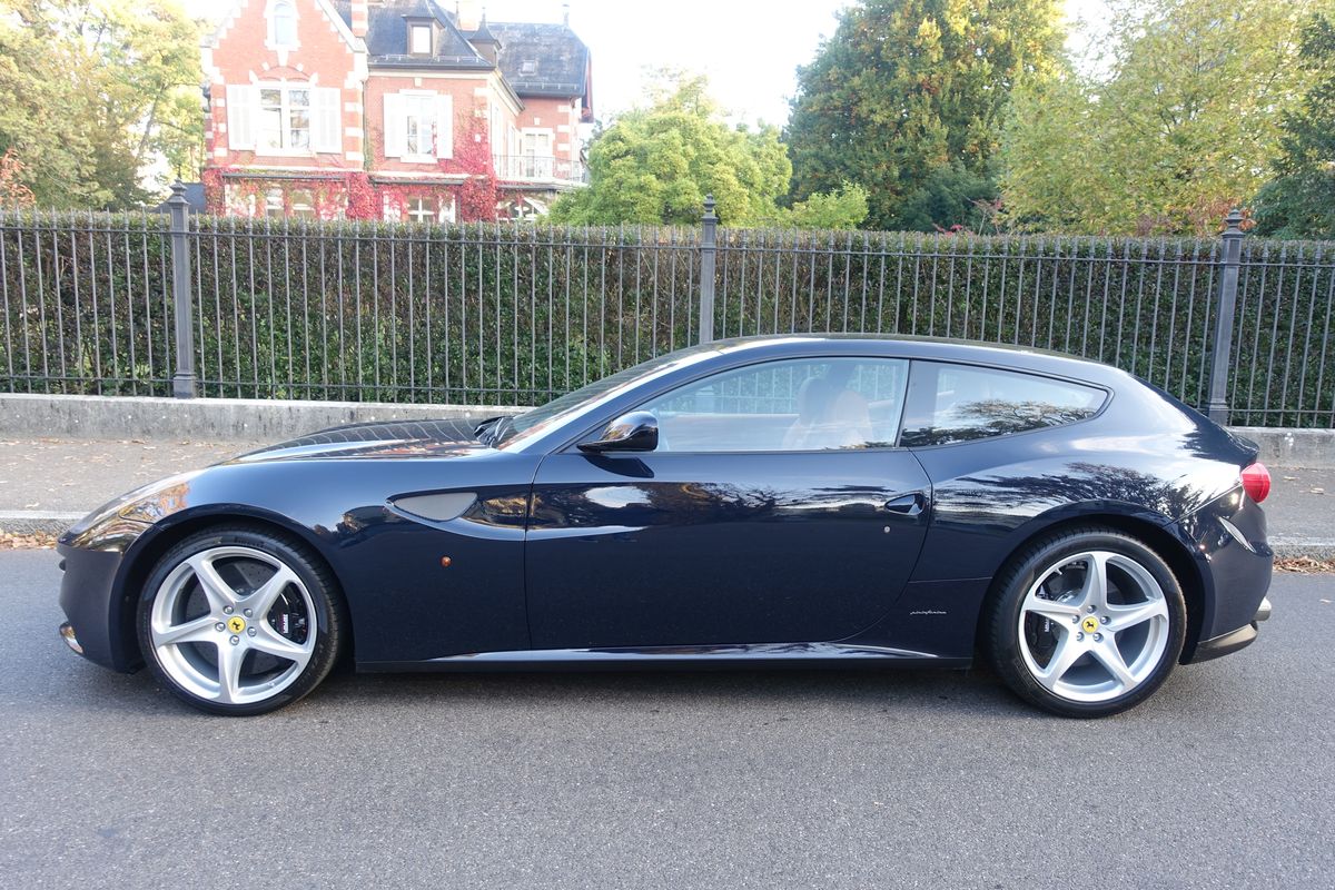 Ferrari FF