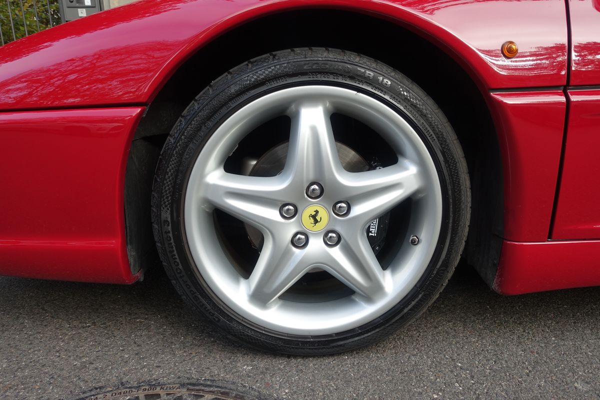 Ferrari F355 Berlinetta