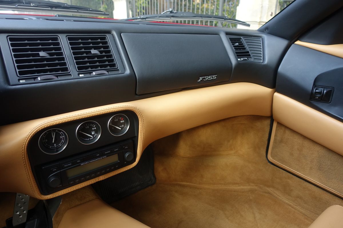 Ferrari F355 Berlinetta