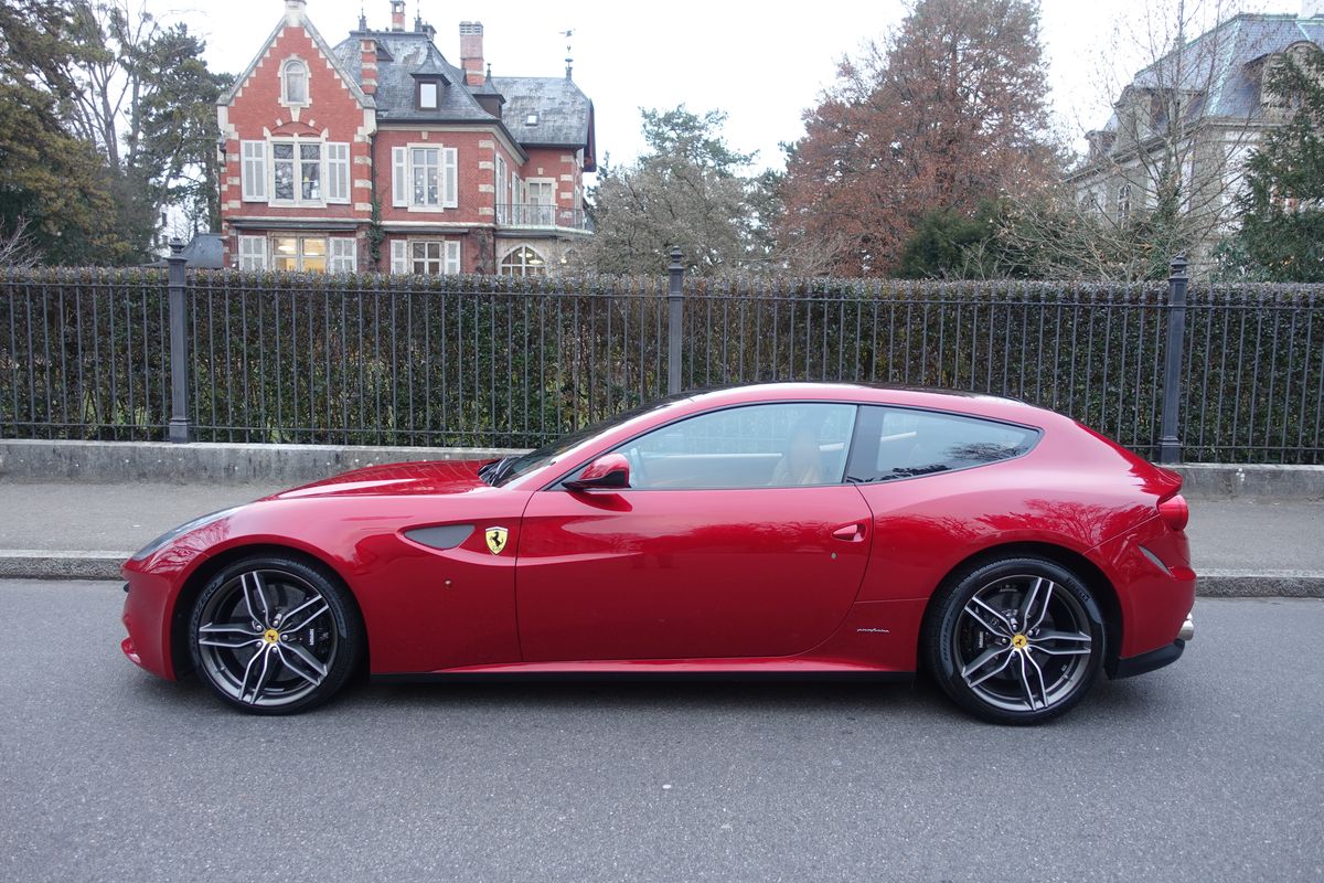 Ferrari FF