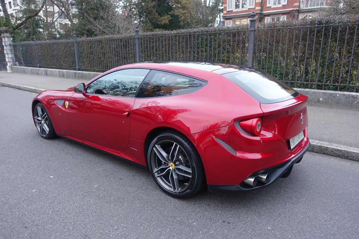 Ferrari FF
