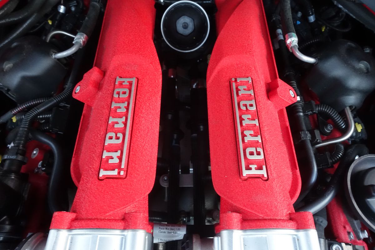 Ferrari California T