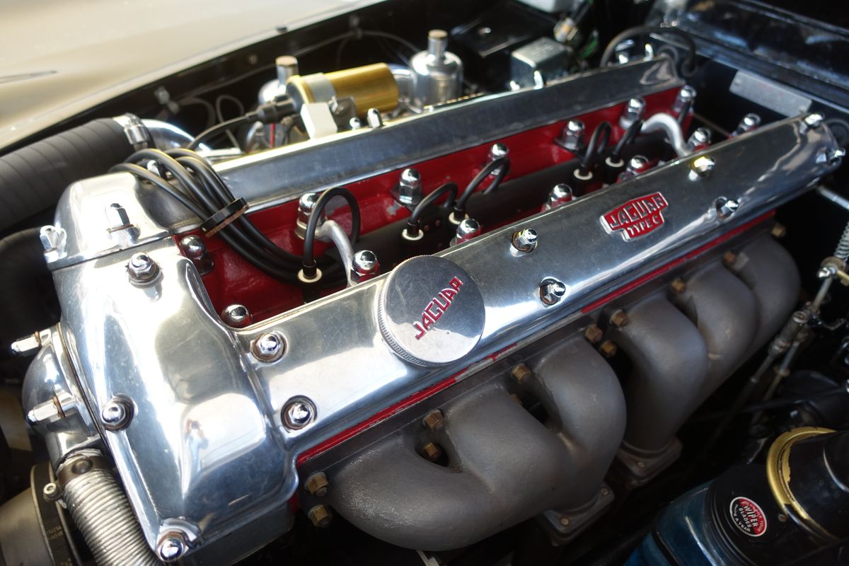 Jaguar XK140 FHC
