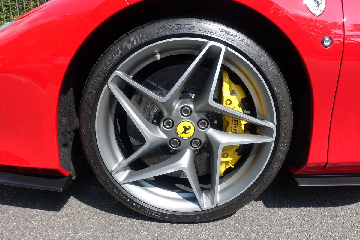 Ferrari F8 Tributo