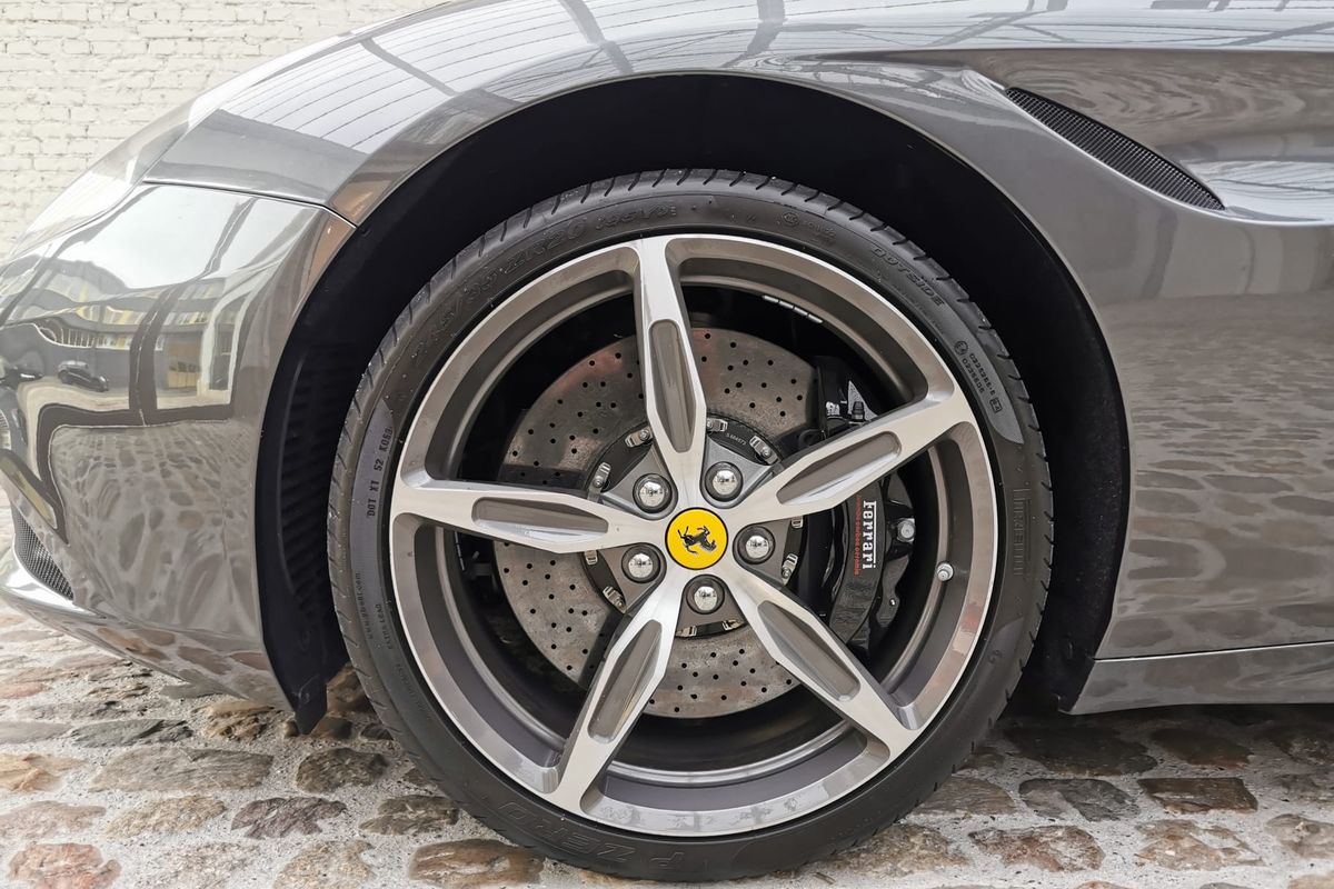 Ferrari California T