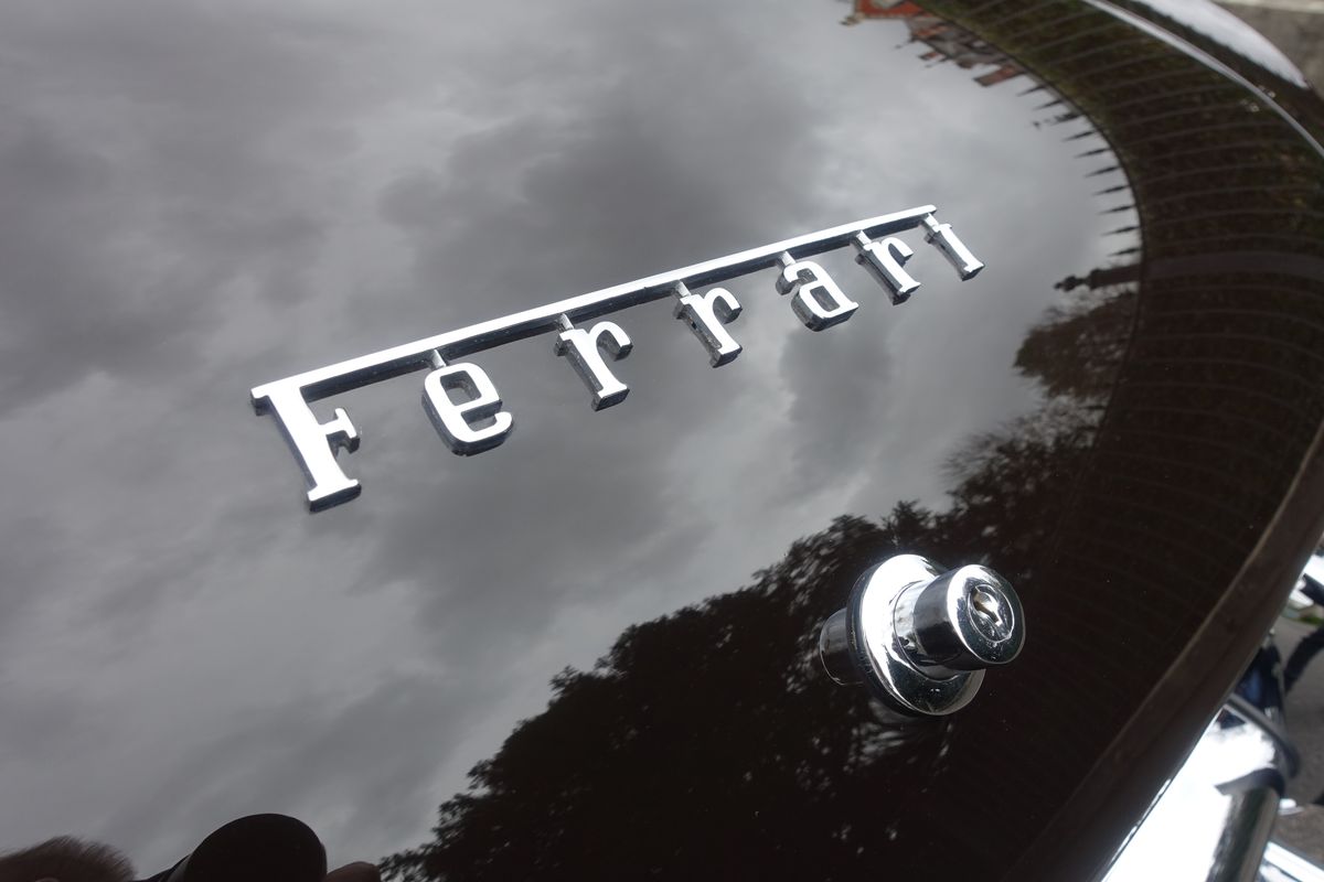 Ferrari 330 GT 2+2