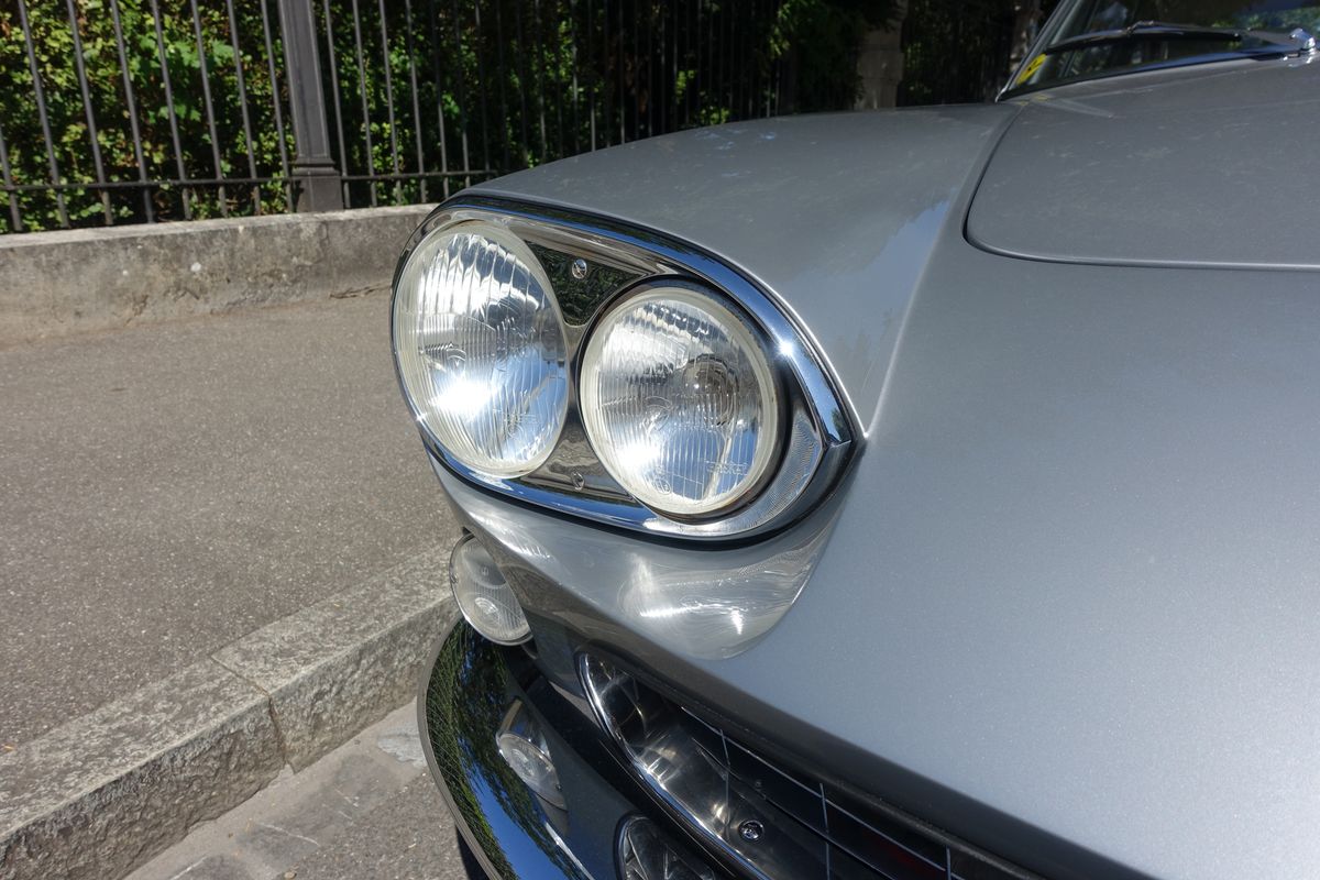 Ferrari 330 GT 2+2 "Chinese Eyes"