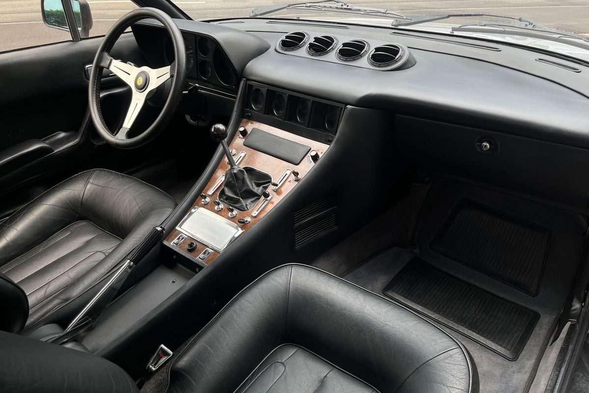 Ferrari 400i Manuale