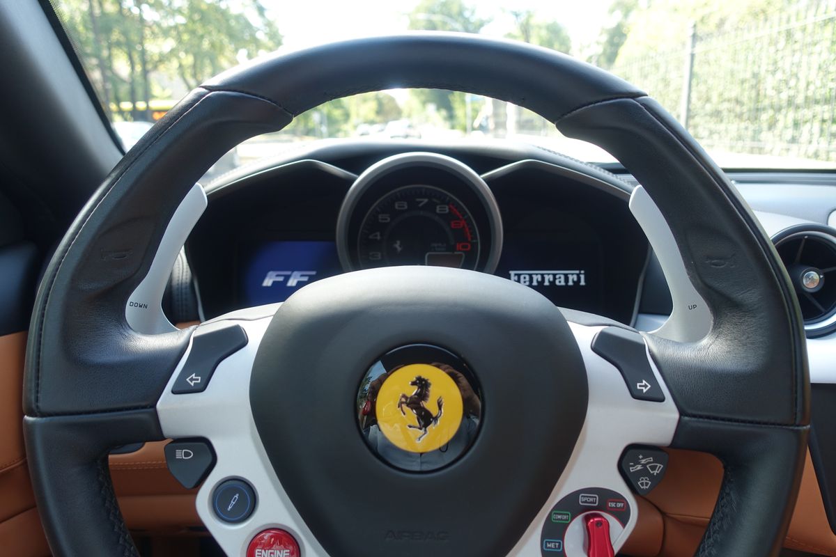Ferrari FF