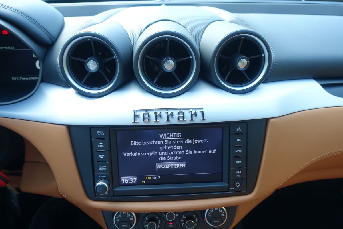 Ferrari FF