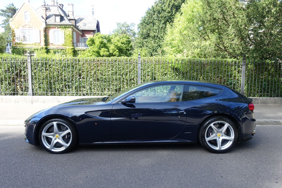 Ferrari FF