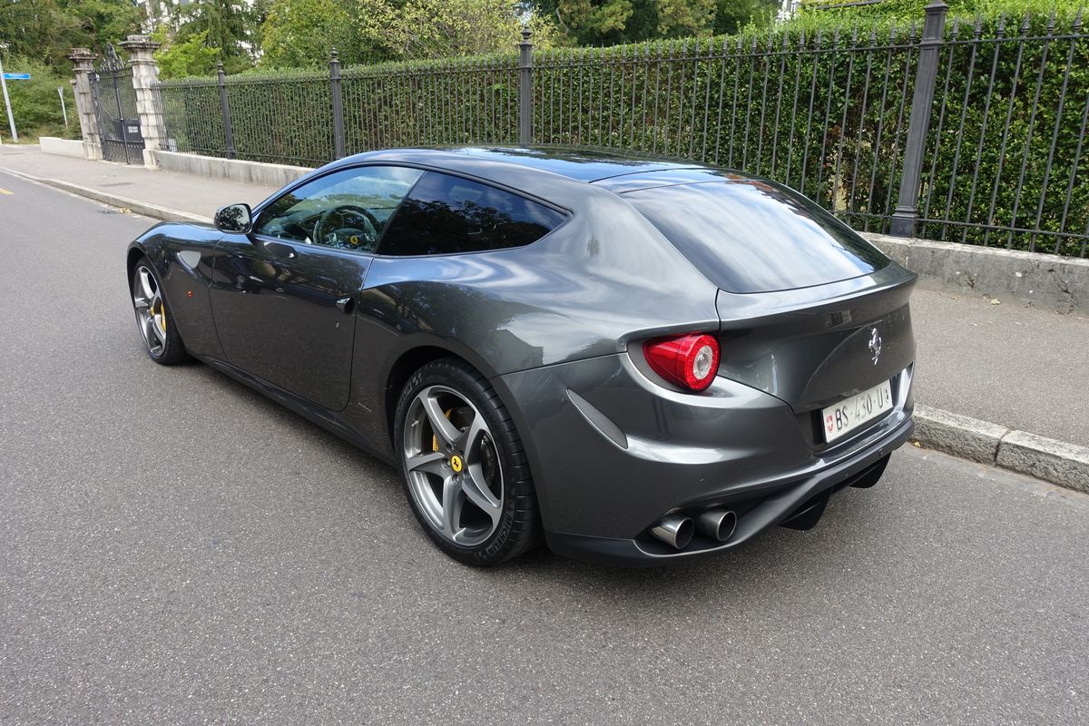 Ferrari FF