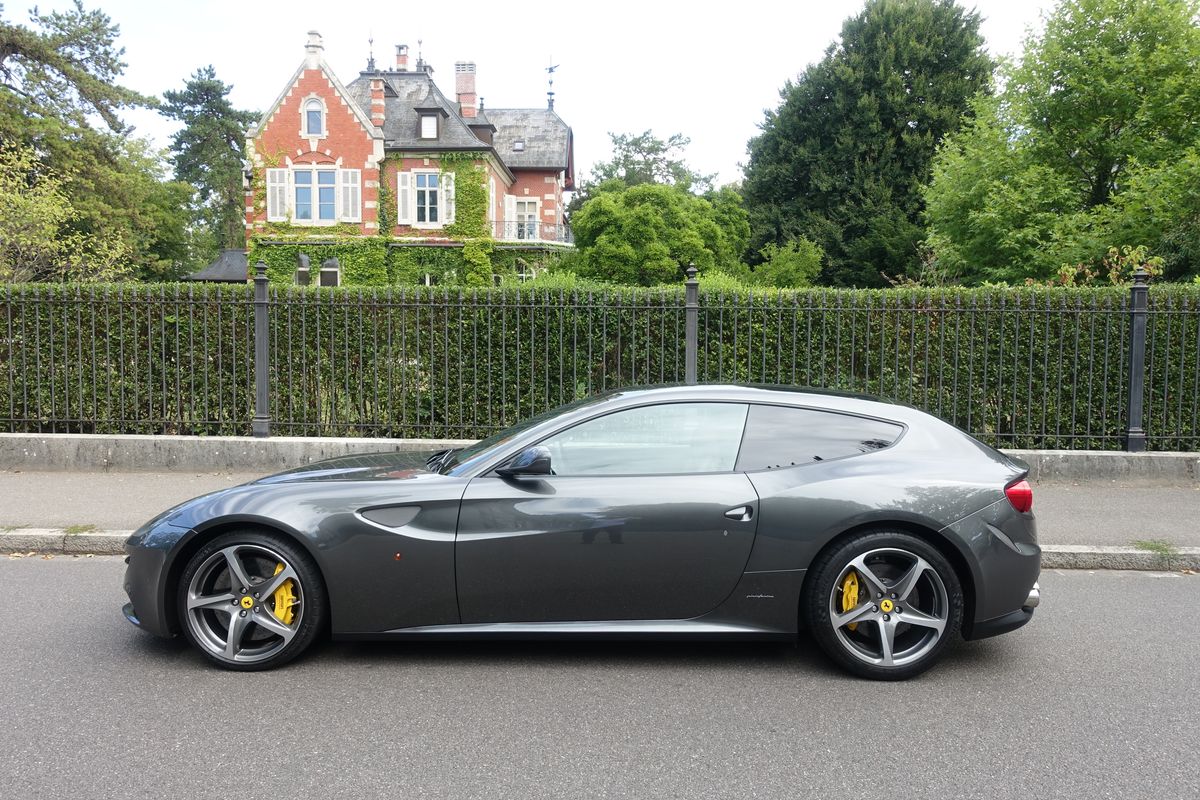 Ferrari FF