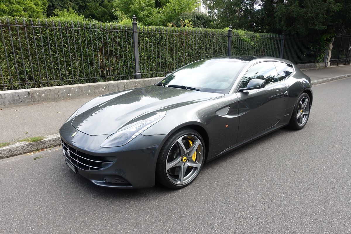 Ferrari FF