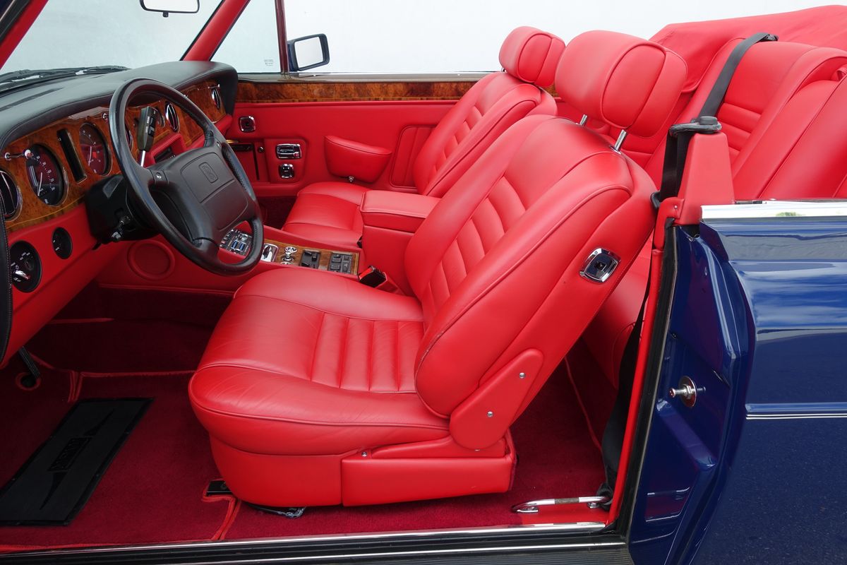Rolls-Royce Corniche IV