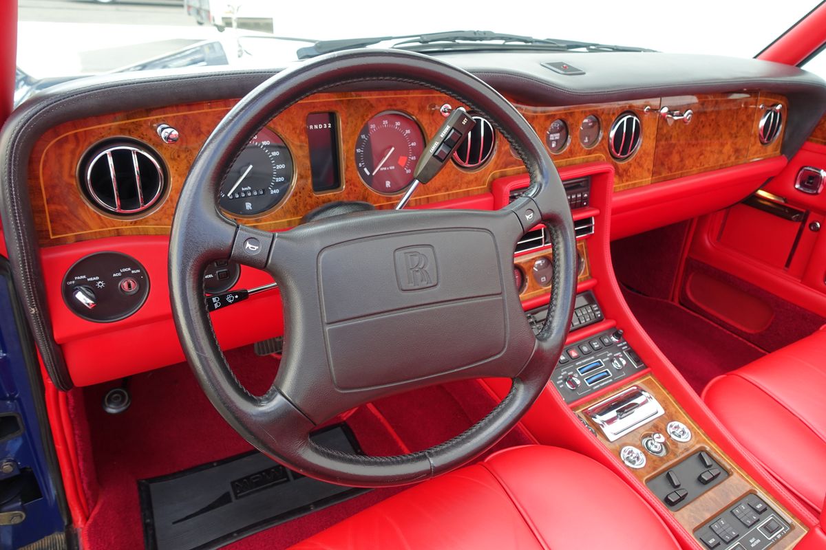 Rolls-Royce Corniche IV