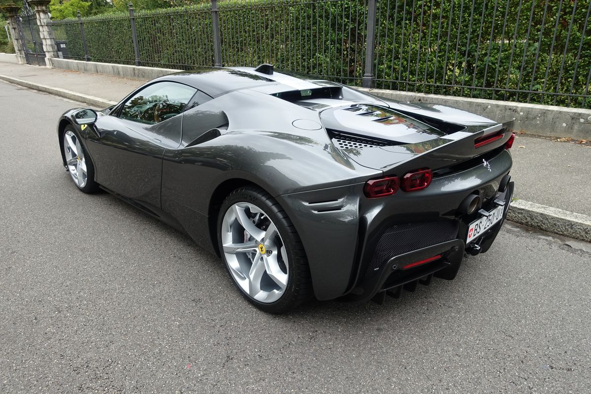 Ferrari SF90 Stradale "Assetto Fiorano"