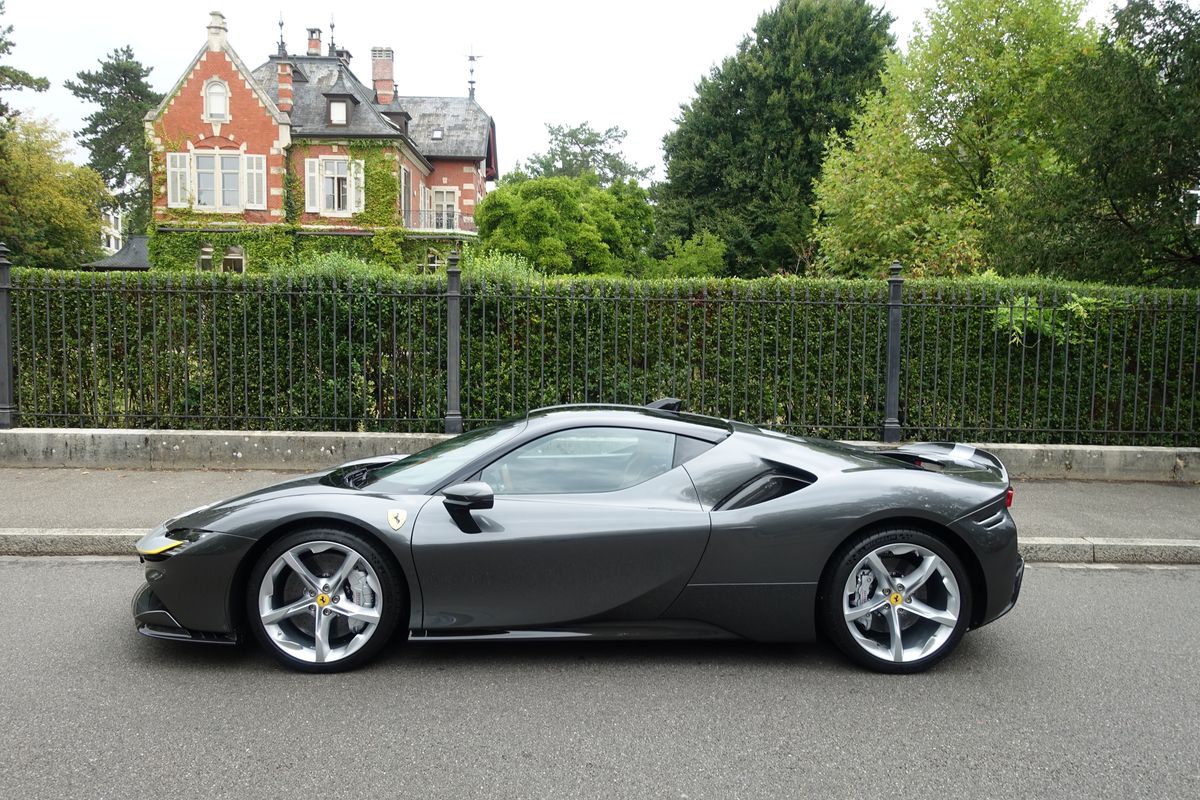 Ferrari SF90 Stradale "Assetto Fiorano"