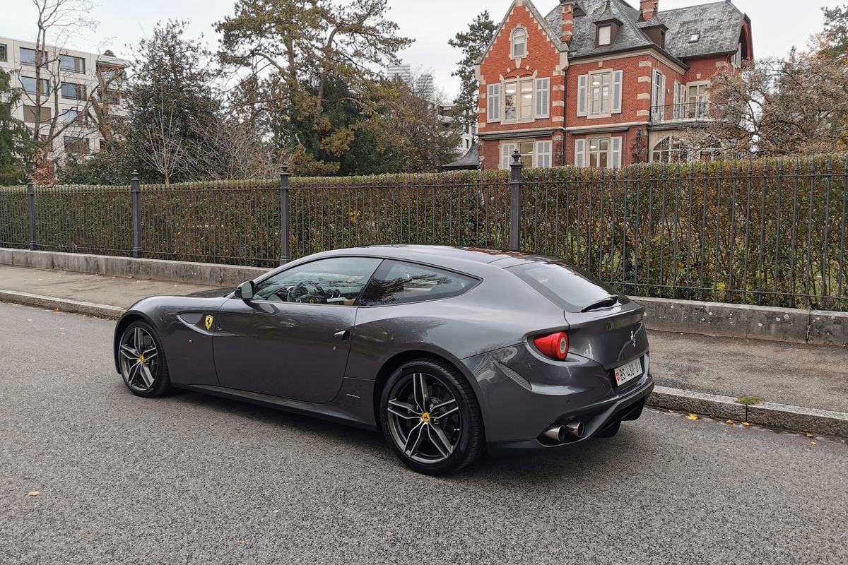 Ferrari FF