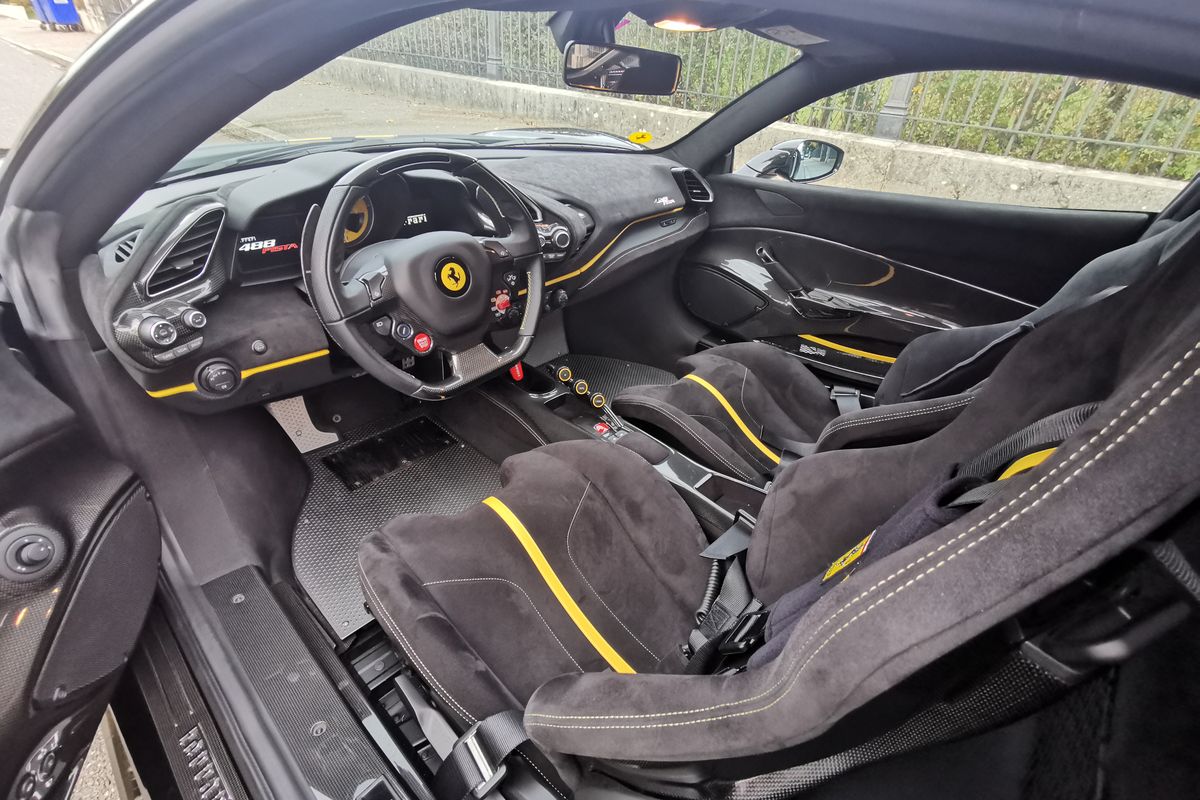 Ferrari 488 Pista