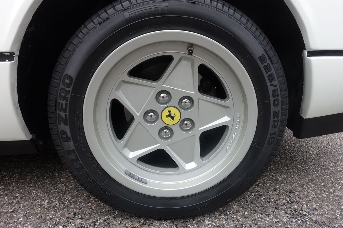 Ferrari 328 GTS
