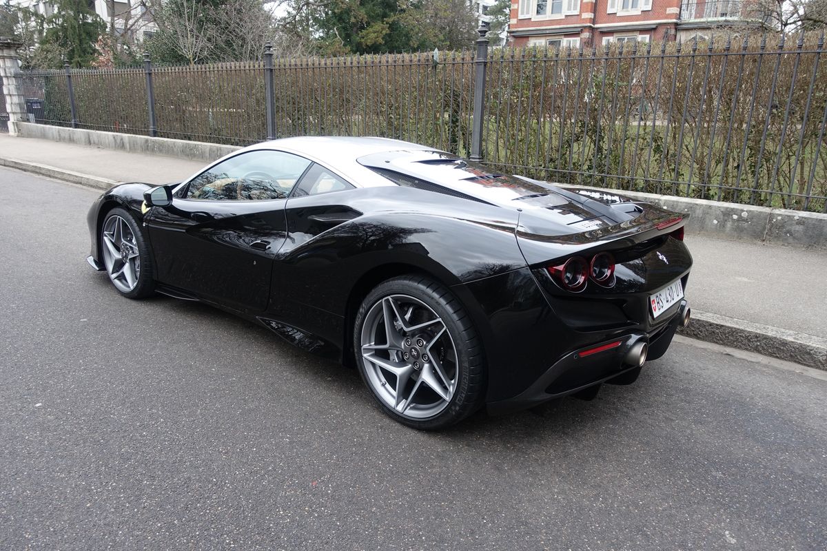 Ferrari F8 Tributo