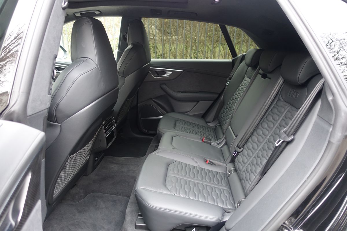 Audi RSQ8