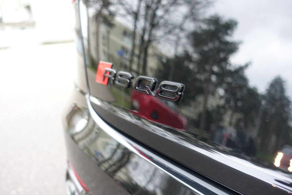 Audi RSQ8