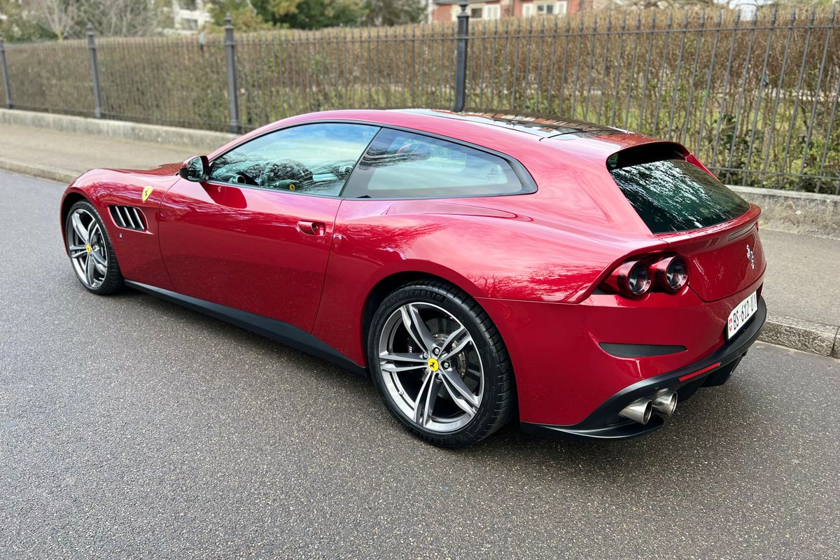 Ferrari GTC4 Lusso