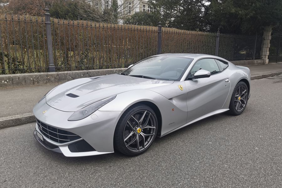 /en/stock/previously-sold/details/ferrari-f12-berlinetta/385