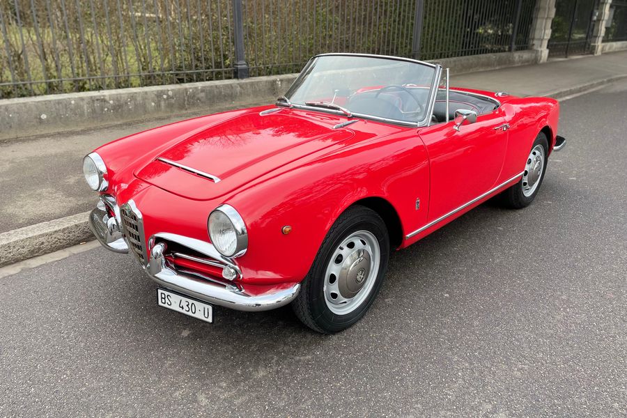 /en/stock/previously-sold/details/alfa-romeo-giulia-1600-spider/386