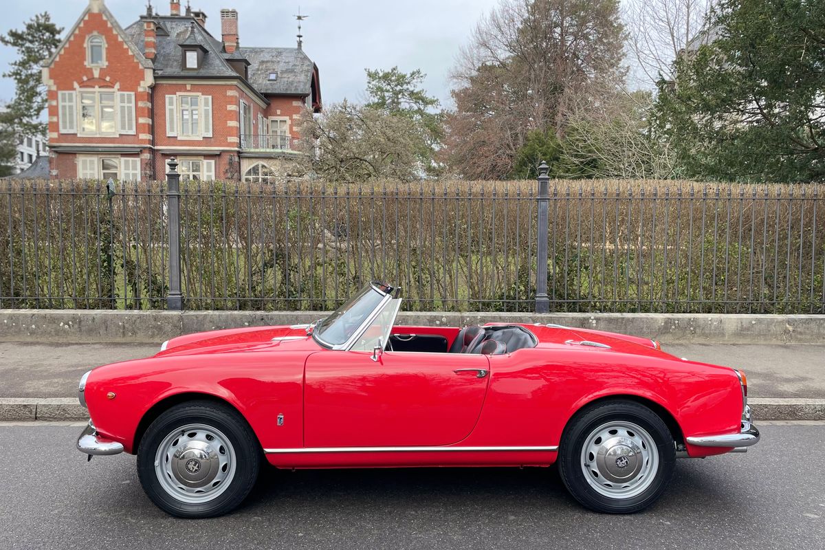 Alfa Romeo Giulia 1600 Spider