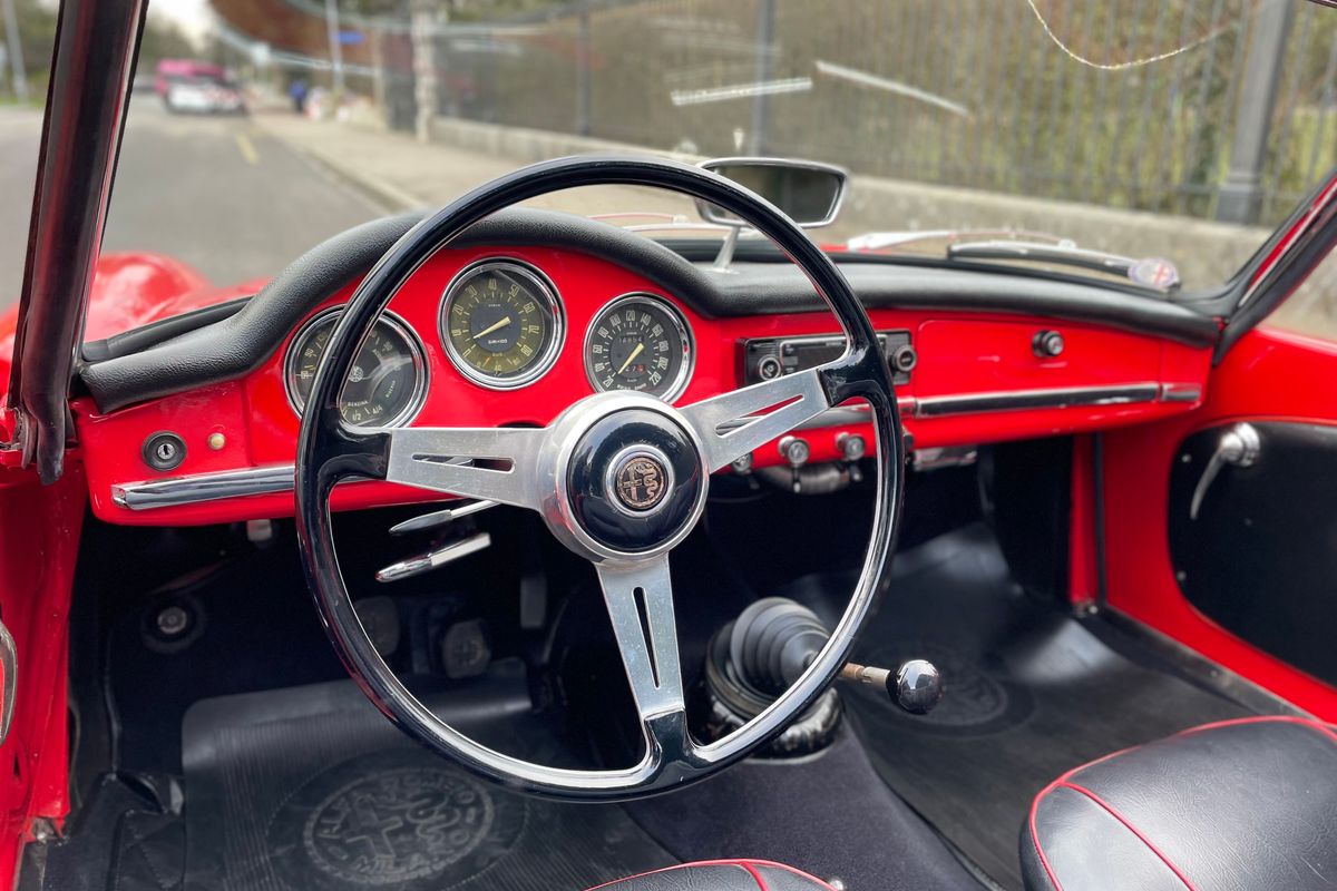 Alfa Romeo Giulia 1600 Spider