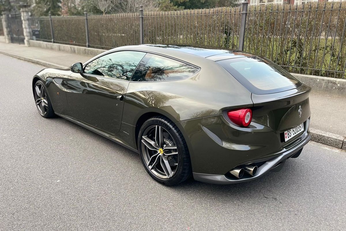 Ferrari FF "Tailor Made"