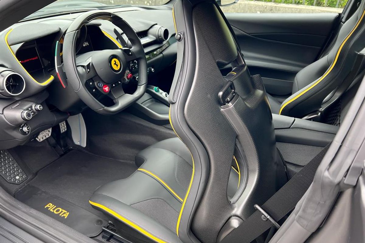 Ferrari 812 Superfast "Tailor Made"