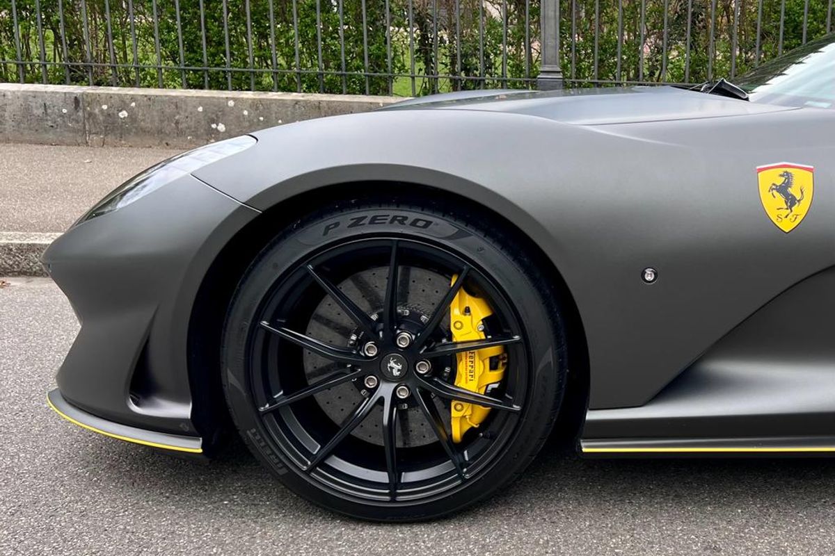 Ferrari 812 Superfast "Tailor Made"