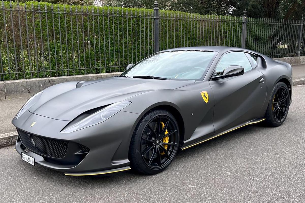 Ferrari 812 Superfast "Tailor Made"