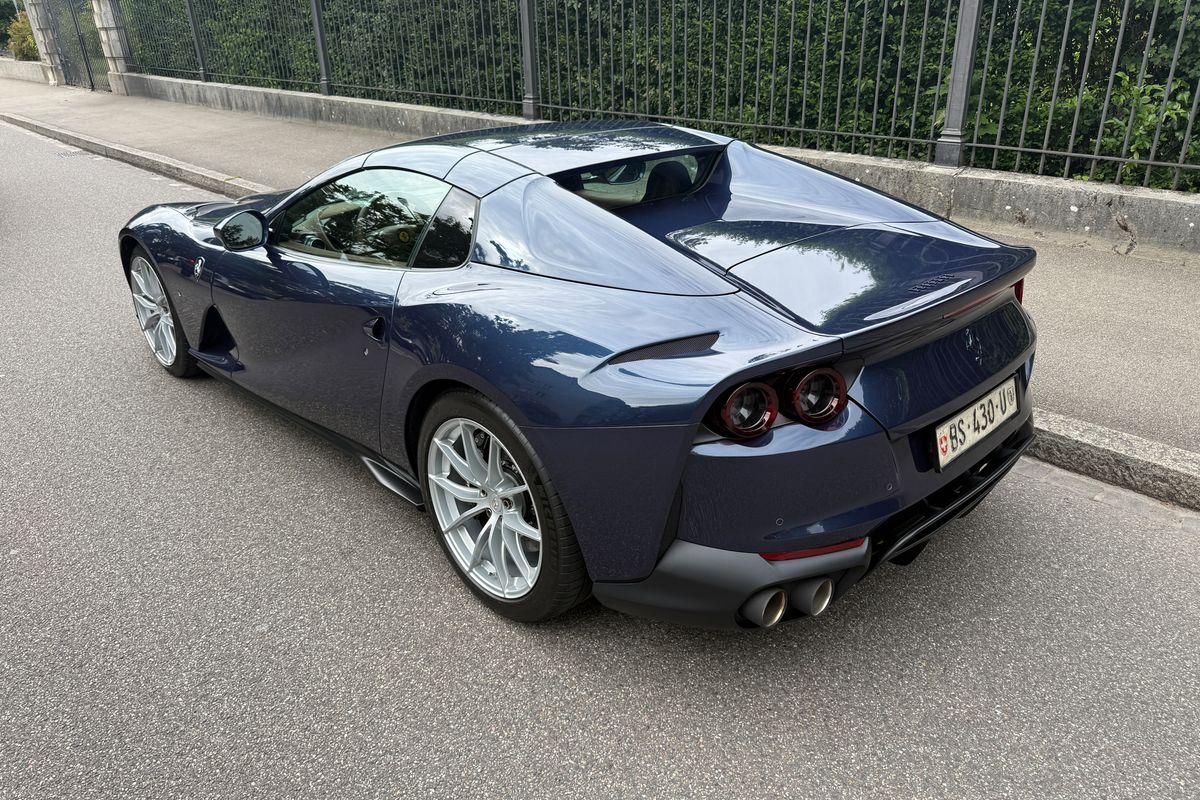 Ferrari 812 GTS