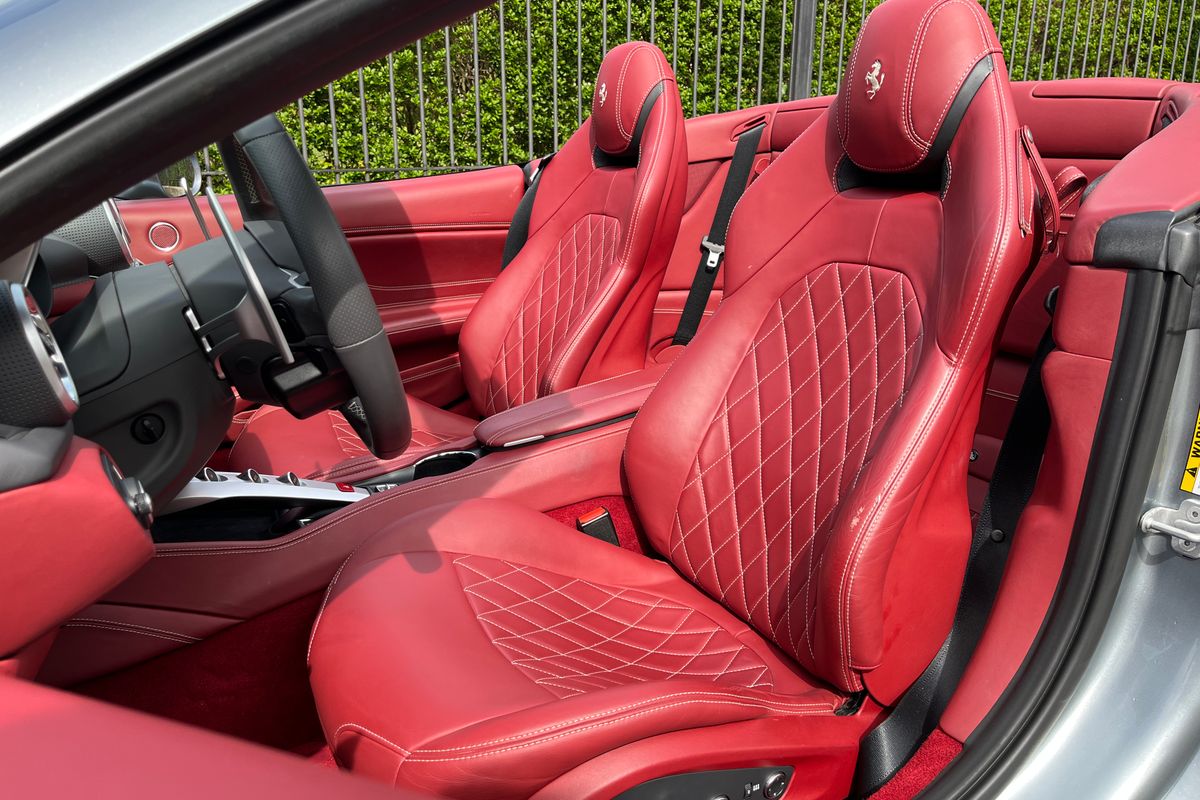 Ferrari California T