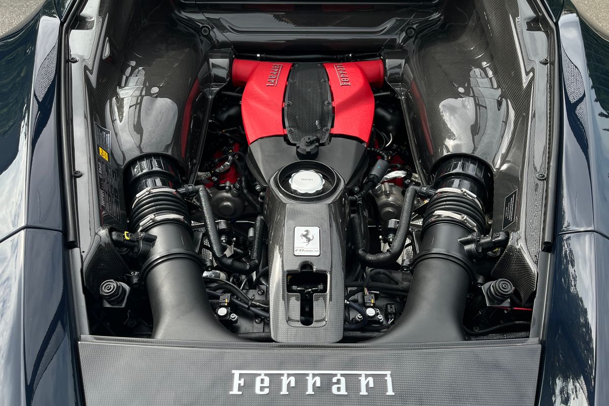 Ferrari F8 Tributo