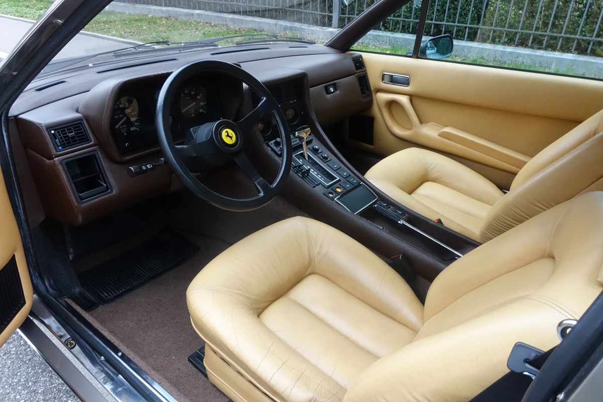 Ferrari 400i