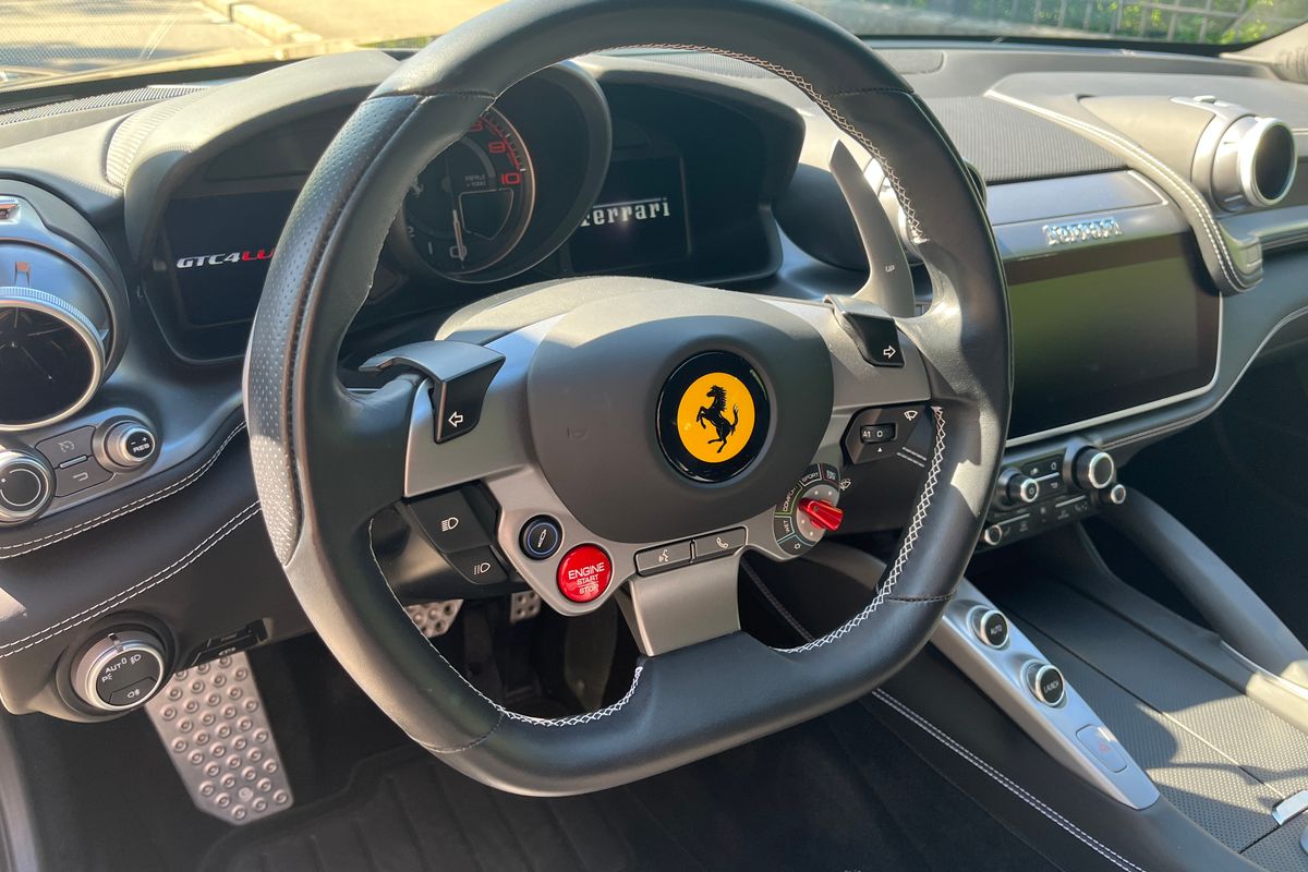 Ferrari GTC4 Lusso T