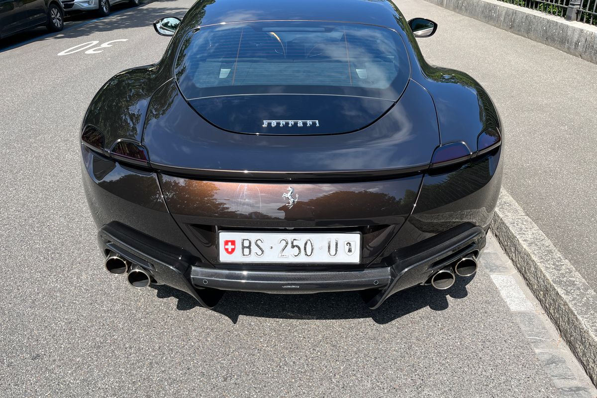 Ferrari Roma "Tailor Made"